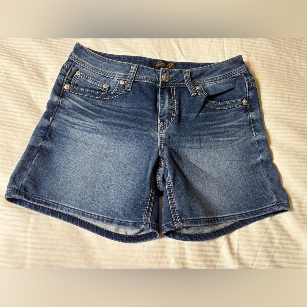 Women’s Seven7 Dark Blue Denim Shorts sz. 8
